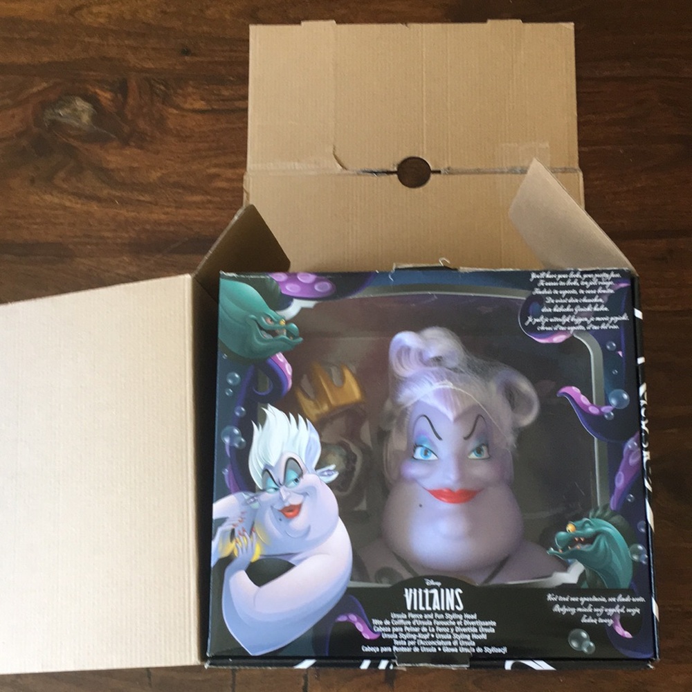 DISNEY Villains Ursula Styling Head - Purple and Black (Opened Box) Large Size - Picture 7 of 14